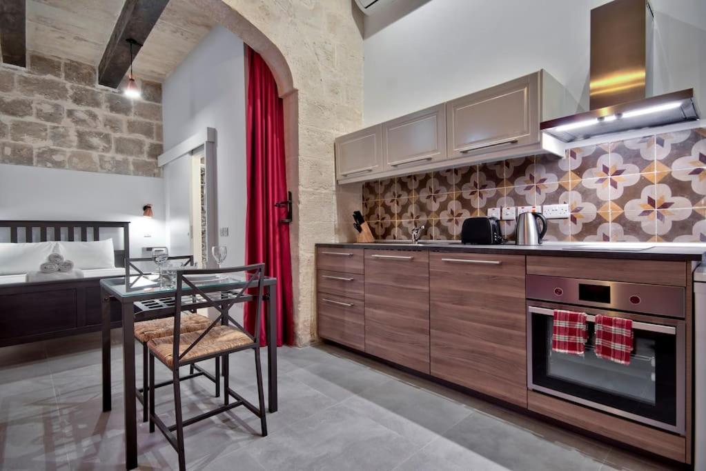 Vallettastay Old Lodge Apartment 2 Екстер'єр фото
