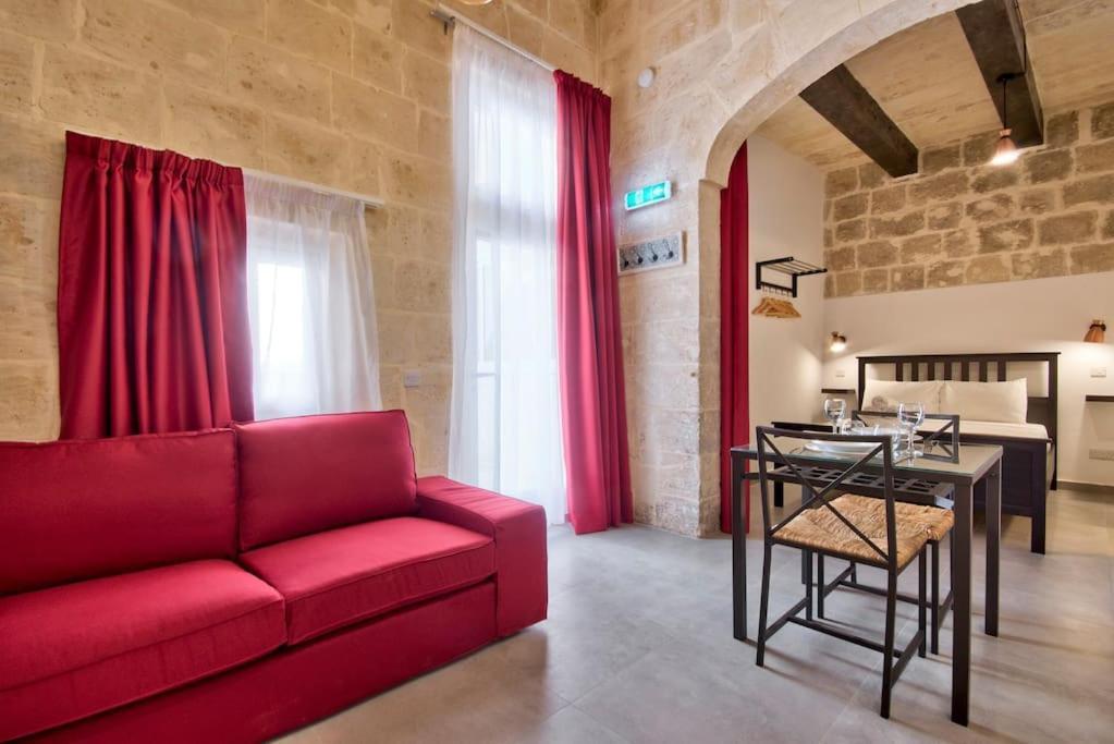 Vallettastay Old Lodge Apartment 2 Екстер'єр фото