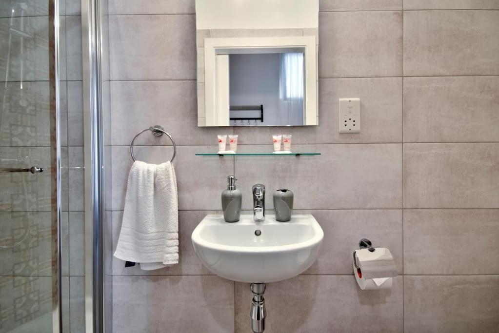 Vallettastay Old Lodge Apartment 2 Екстер'єр фото